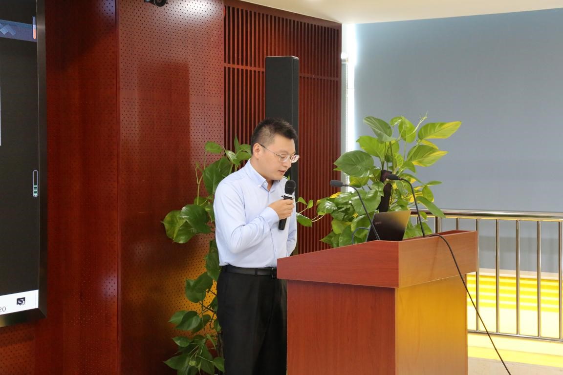 北京师范大学出版集团期刊社社长姜钰为大会致辞国家高中数学课程标准